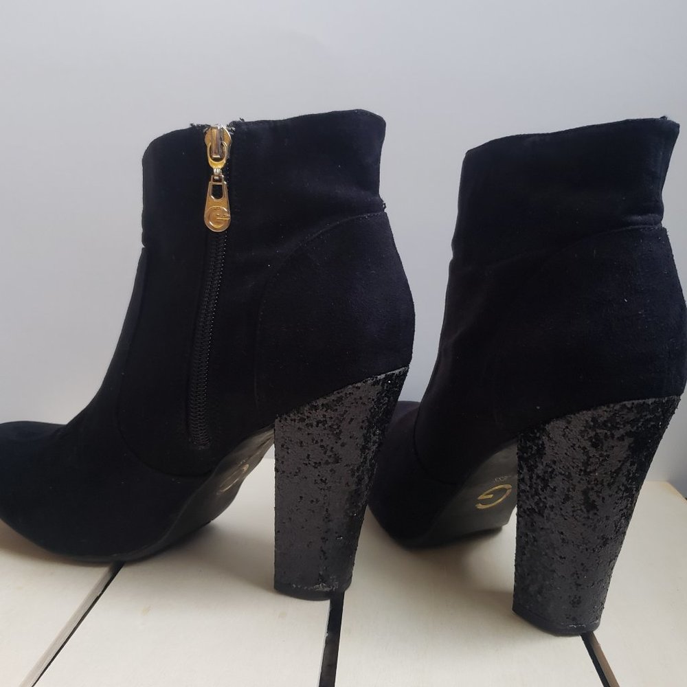 Guess Suede Platform Booties SZ 8M